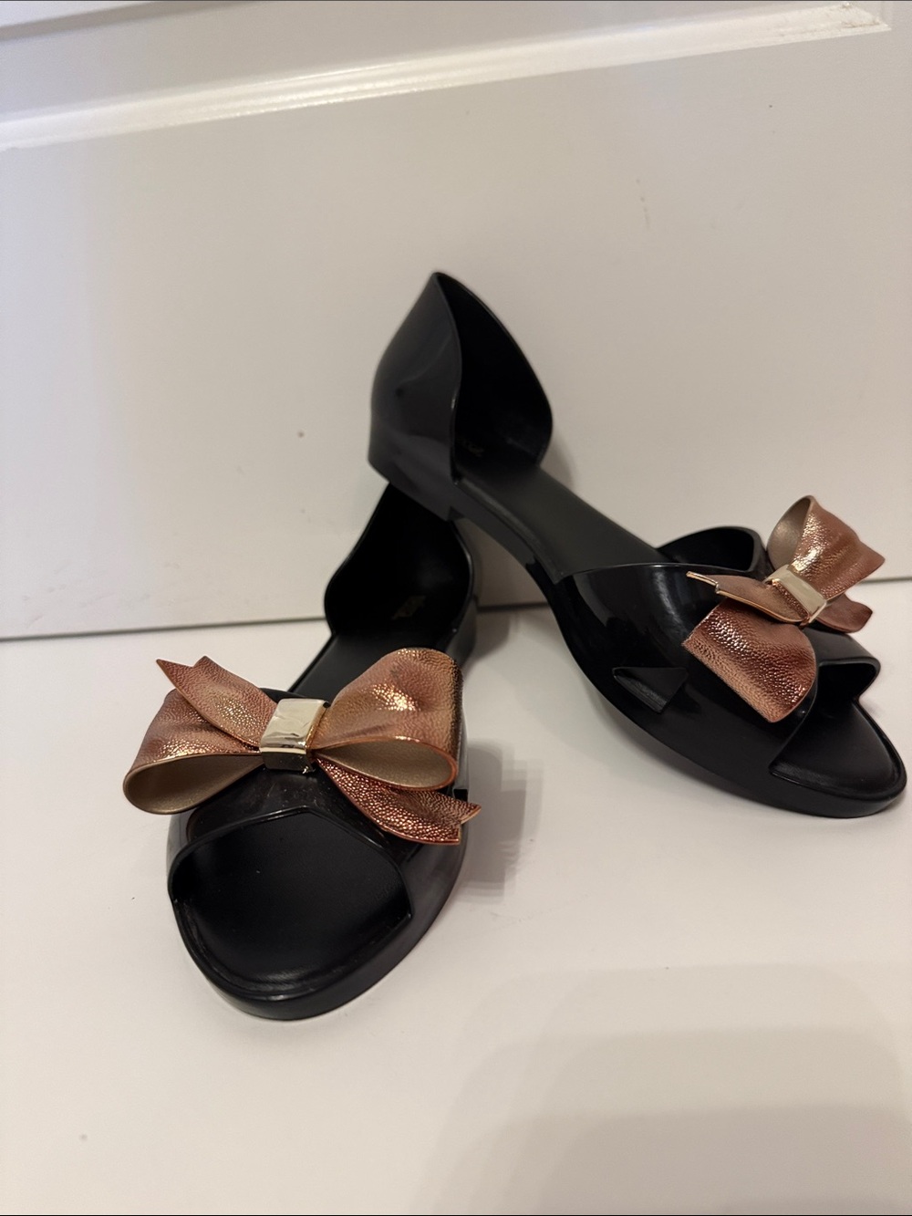 MELISSA SHOES FLATS PVC BLACK JELLY SCENTED ROSE GOLD BOW OPEN ALMOND TOE SIZE 8
